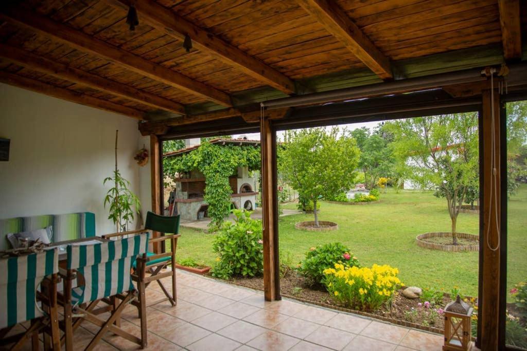 Agrampeli Villa Ierissos Eksteriør billede